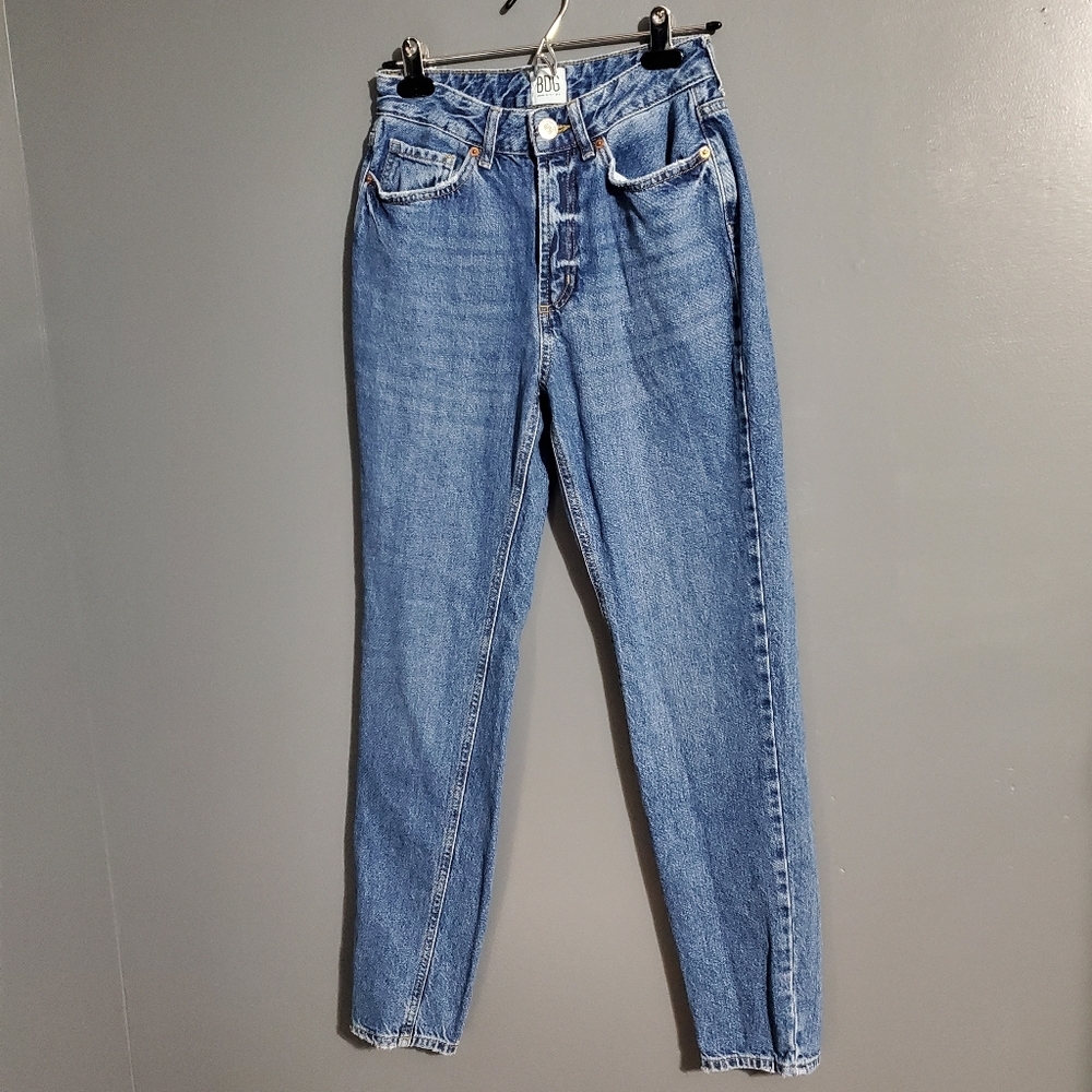 BDG Urban Outfitters Blue High Rise Mom Jeans Med Wash Size 25